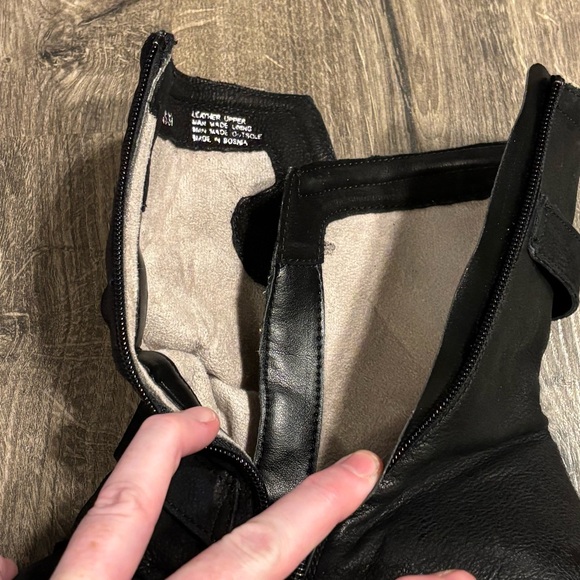 Miz Mooz Leather Double Buckle Ankle Boots Biggs Black Women’s Sz EU 39 US 8.5 - Picture 8 of 11